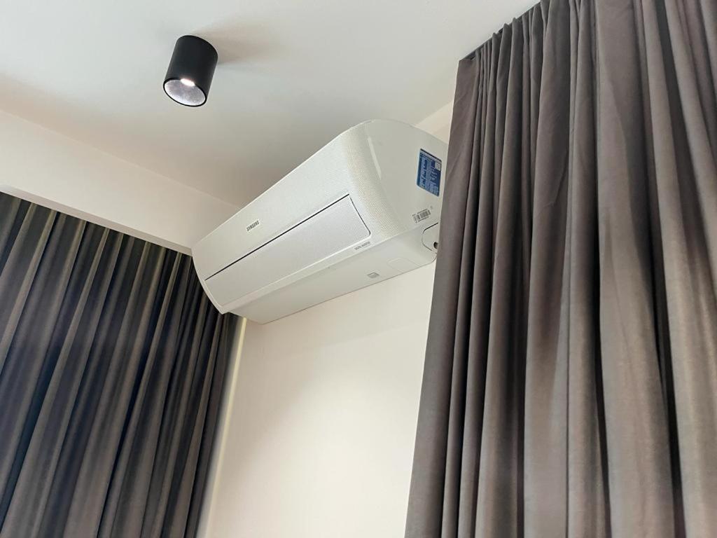 Luksusowy Apartament Z Parkingiem I Klimatyzacja W Samym Centrum Wroclawia エクステリア 写真