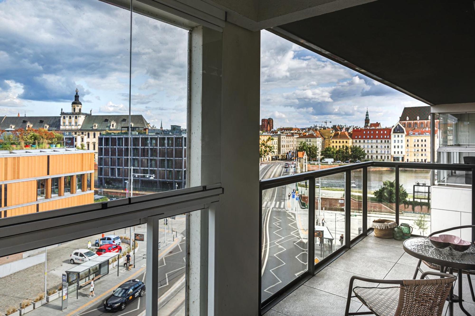 Luksusowy Apartament Z Parkingiem I Klimatyzacja W Samym Centrum Wroclawia エクステリア 写真